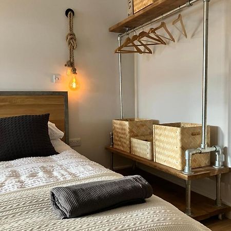 リミントン Fig Tree House Bed & Breakfast エクステリア 写真